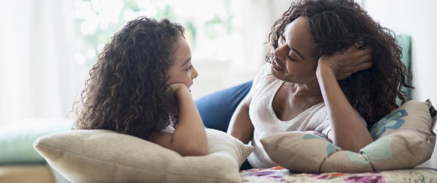 تتصادمين مع ابنتك المراهقة دائمًا.. إليك الطريقة الفعالة للتعامل معها!