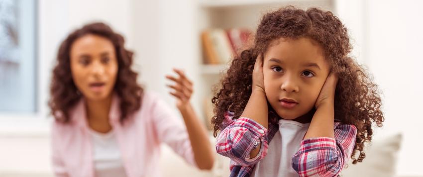 الأمهات من هذه الأبراج يتعاملن مع أطفالهن بصرامة شديدة! الأمهات من هذه الأبراج يتعاملن مع أطفالهن بصرامة شديدة!