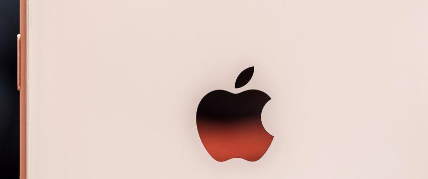 شركة آبل تتخطى حاجز الـ500 مليار دولار من خلال مبيعاتها على "App Store"