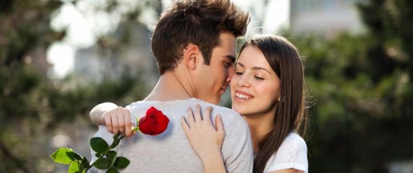 العلاقة الرومانسية