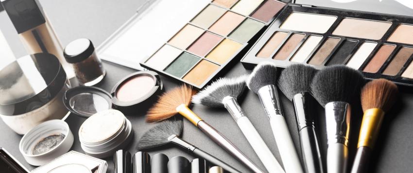 منتجات تجميلية تستخدم بشكل خاطئ تماما