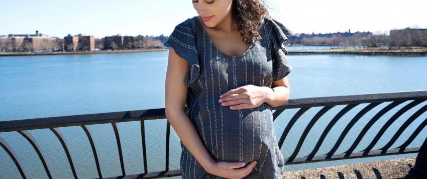 إطلالات حامل إطلالات حامل