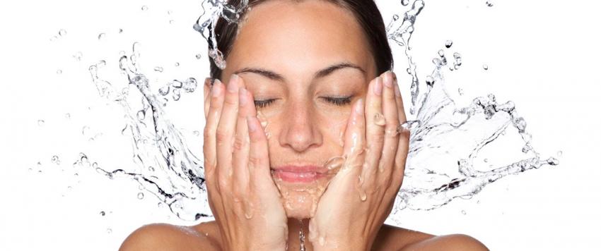 غسل الوجه