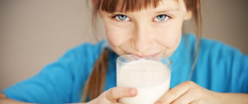 أطعمة مناسبة لإفطار طفلك 