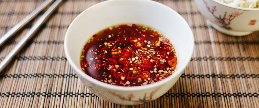 الصلصة المالحة والحلوة: الطريقتان الأكثر شهرة  الصلصة المالحة والحلوة: الطريقتان الأكثر شهرة