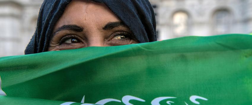 تألقي بأناقة اللون الأخضر