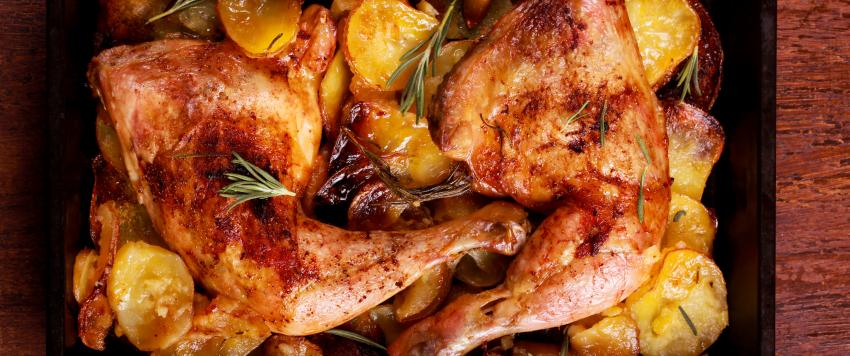 صينية البطاطس بالدجاج في الفرن