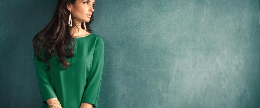 إطلالات باللون الأخضر