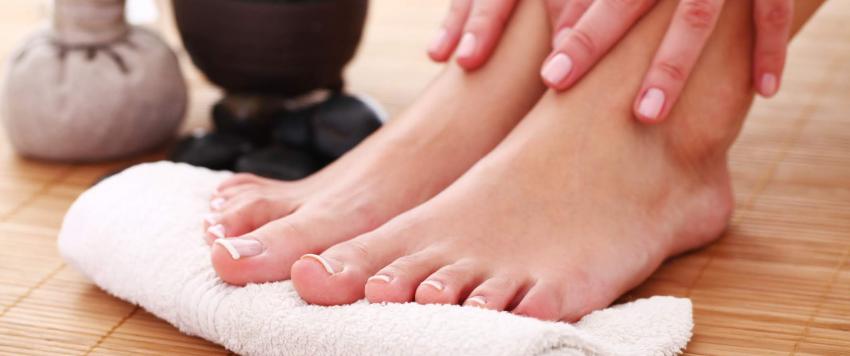 العناية بالأقدام 