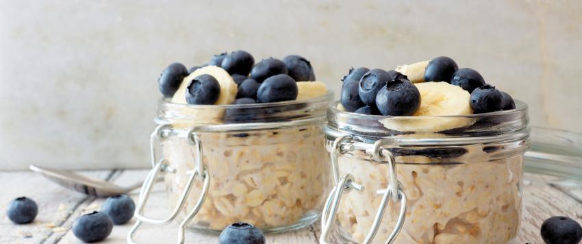  وصفات شوفان للإفطار تناسب فصل الشتاء