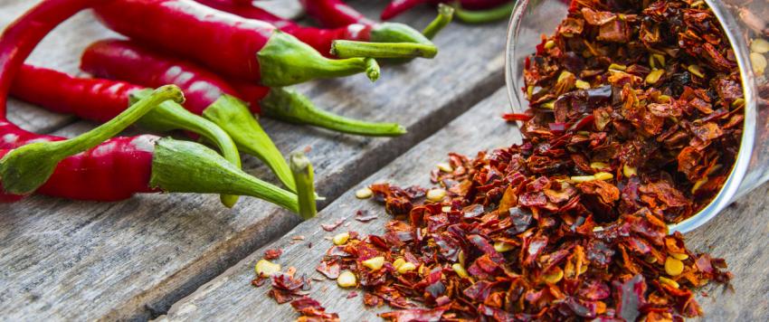 7 فوائد صحية مذهلة ومثبتة علميًا للأطعمة الحارة.. تعرفي عليها
