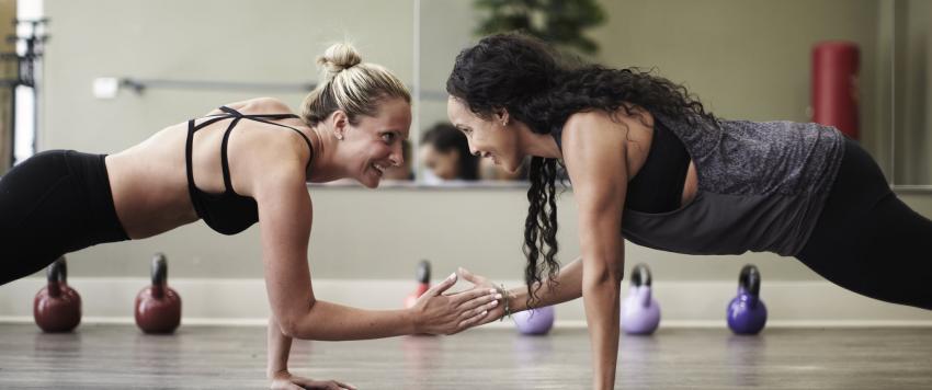 هذه أفضل الأطعمة للتغلب على مشكلات وأمراض  تقدم العمر لدى النساء